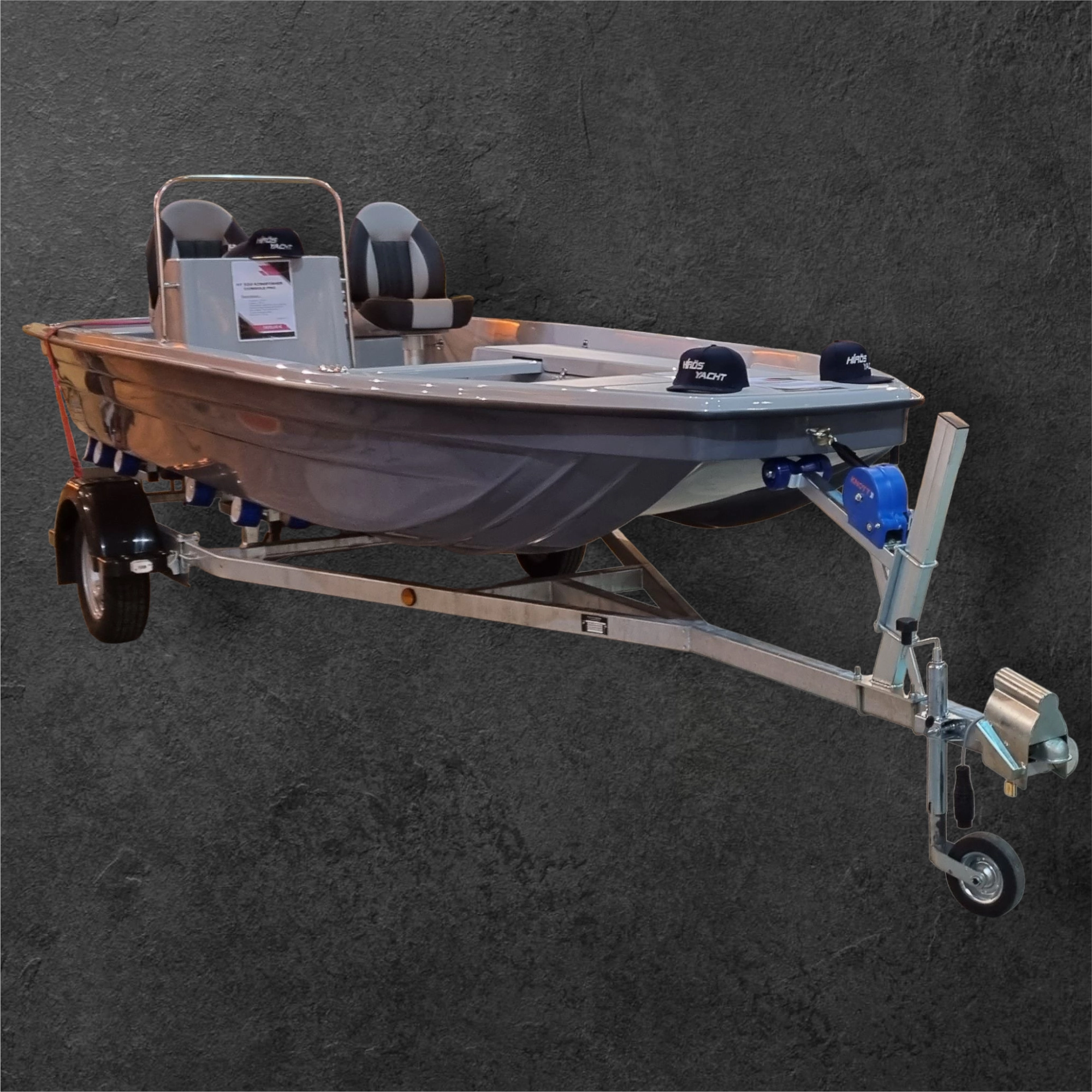 Le bateau HIROS HY 520 KingFisher Type: Pack HY520 Console Pro + Remorque