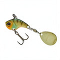 Leurre hybride Crisafish Jackall Spinnerbait avec corps vert pailleté, œil rouge et palette dorée pour la pêche